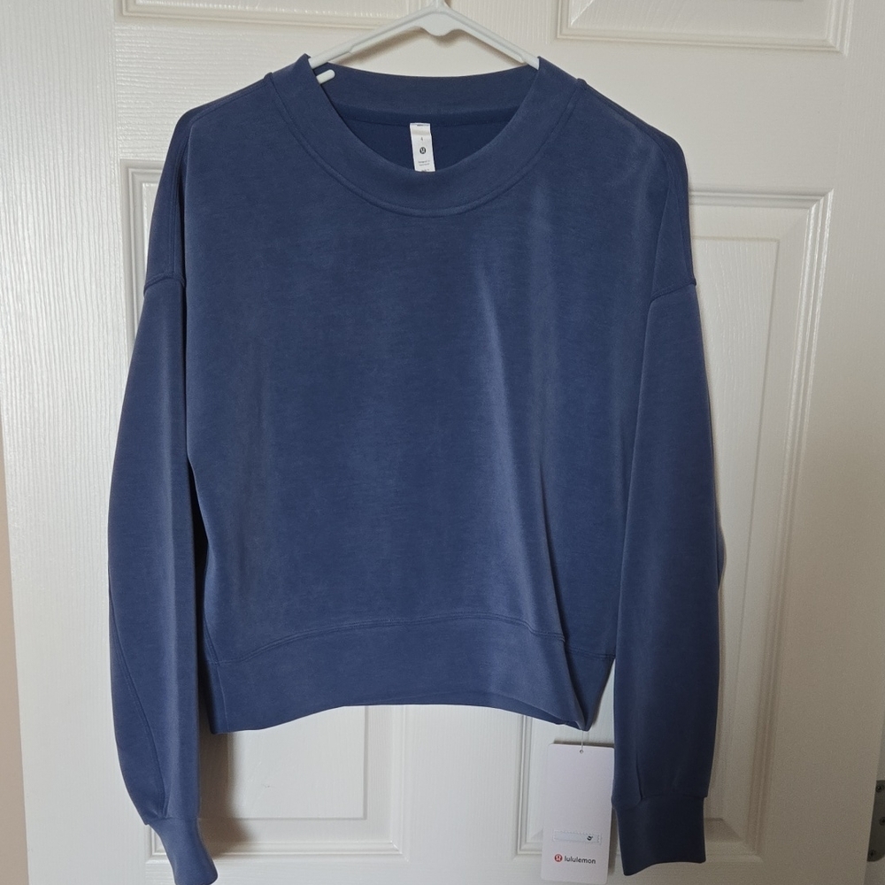 Lululemon Women Softstreme Cropped Top Size 4